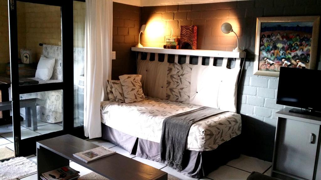 Hornbill House Self Catering Accommodation Hermanus Eksteriør billede