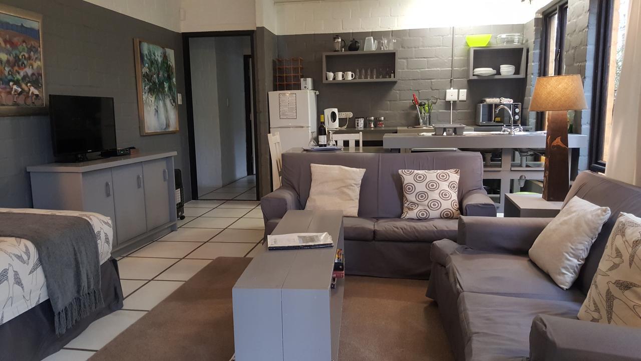 Hornbill House Self Catering Accommodation Hermanus Eksteriør billede