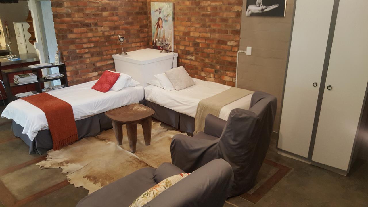 Hornbill House Self Catering Accommodation Hermanus Eksteriør billede