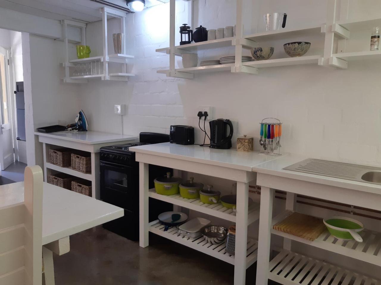 Hornbill House Self Catering Accommodation Hermanus Eksteriør billede