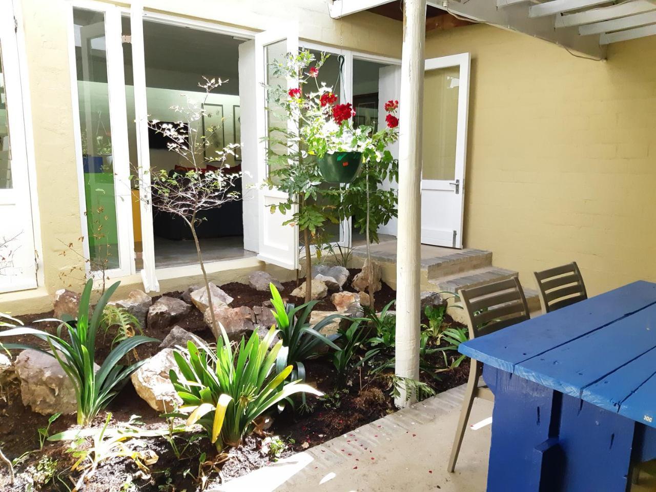 Hornbill House Self Catering Accommodation Hermanus Eksteriør billede