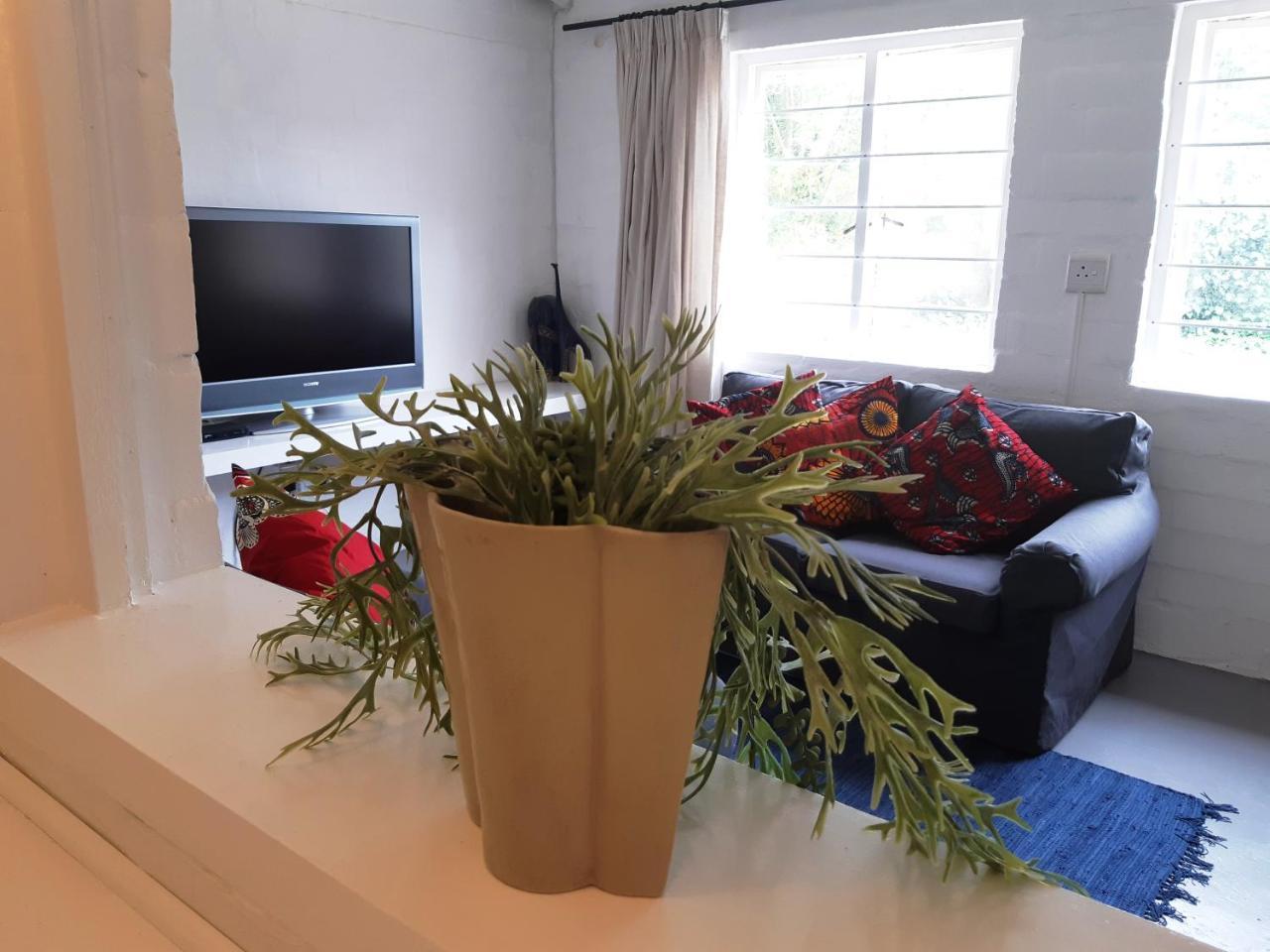 Hornbill House Self Catering Accommodation Hermanus Eksteriør billede